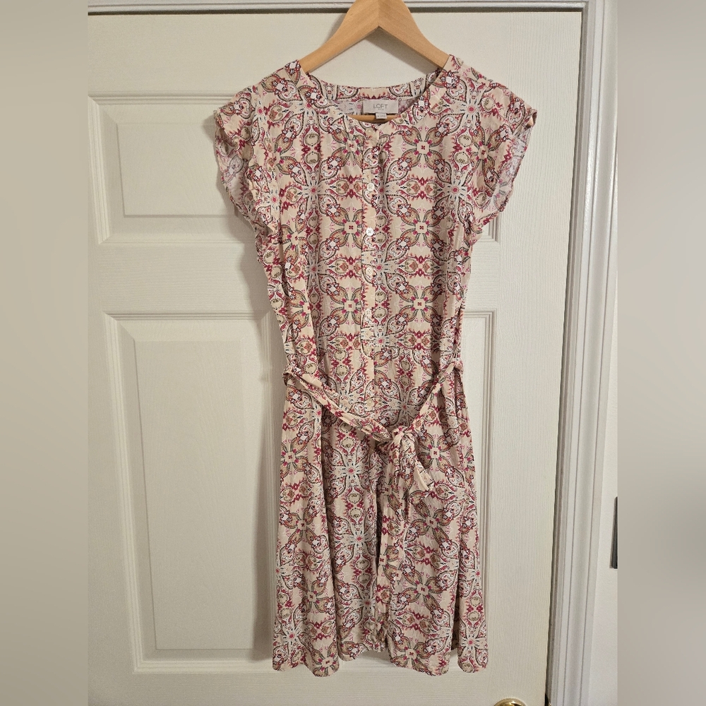 LOFT Beige and Pink Patterned Dress With Belt Size Medium